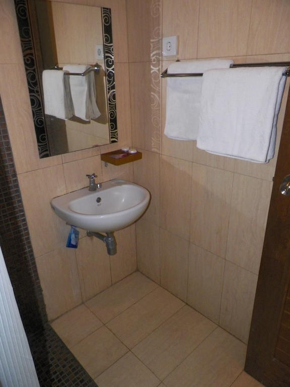 Ariandri Boutique Guesthouse Μπαντούνγκ Δωμάτιο φωτογραφία